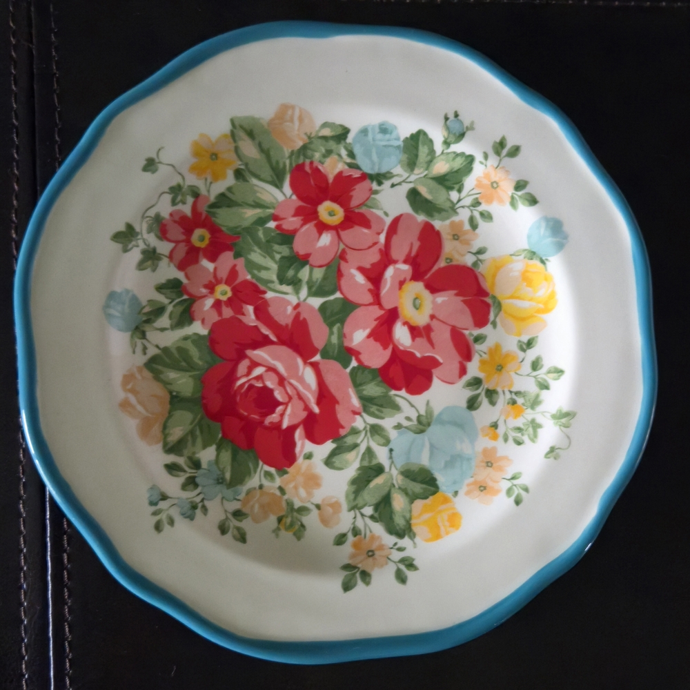 Set of (2) Floral Ceramic Salad Plates - The Pioneer Woman